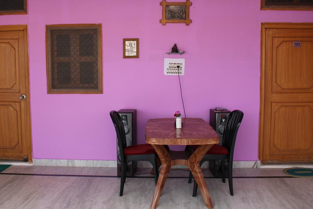 Prem Home Stay Khajuraho Exterior photo